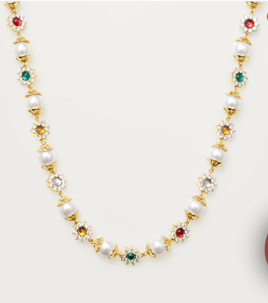 Daisy pearl necklace